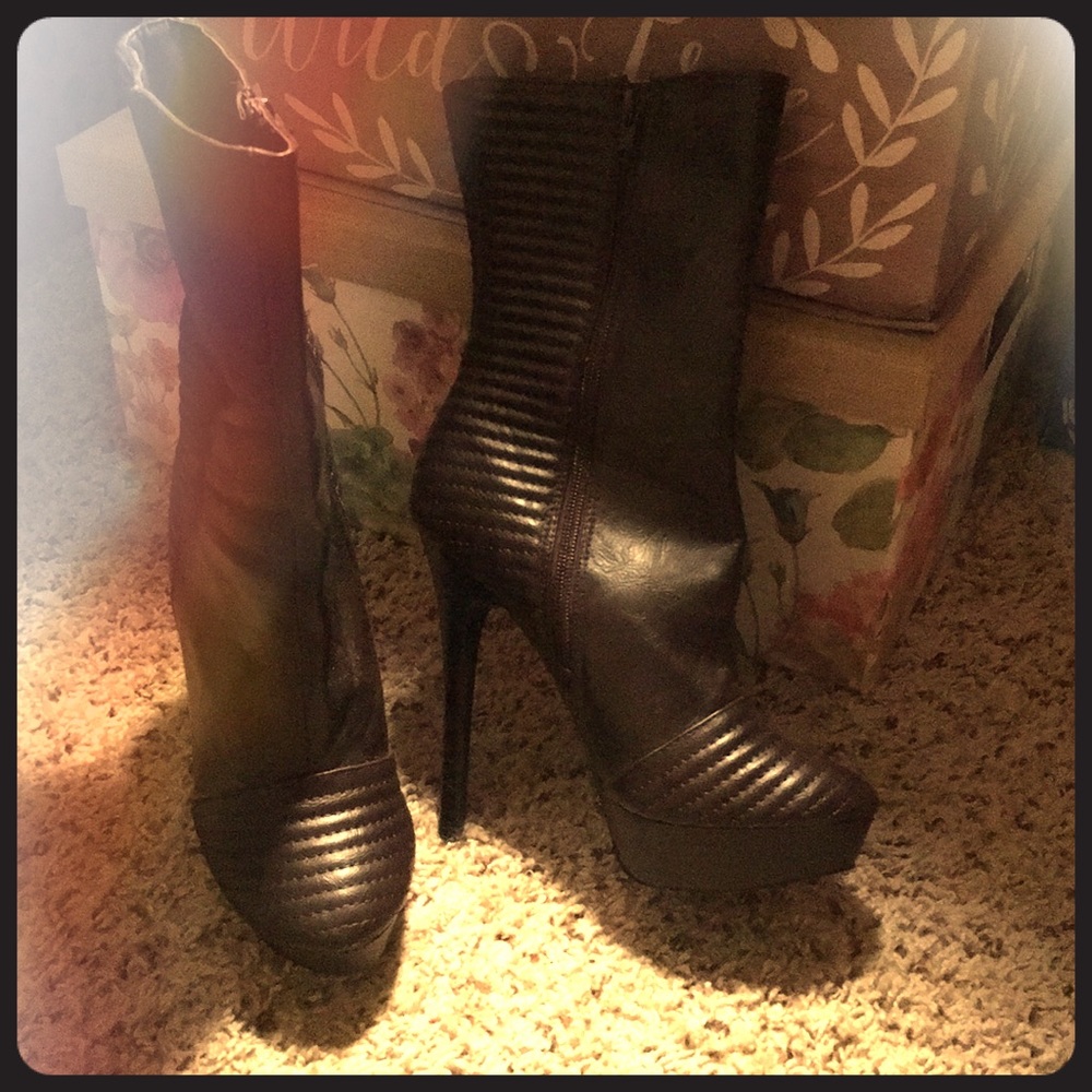 Brown Celena Boots